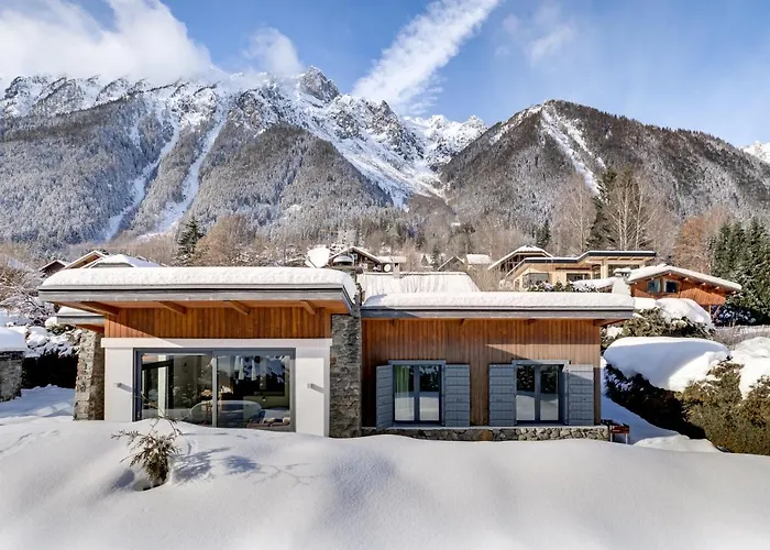 Chalets Safari - Central Chamonix - Sleeps 6 Or Sleeps 10