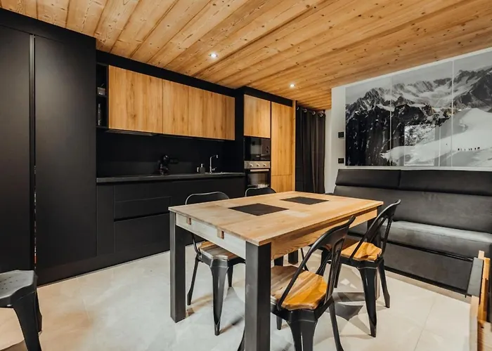 Vouvy Furnished Flat