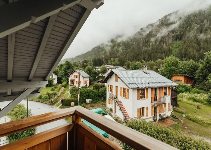 Luxurious 3-Bedroom Flat With Sauna And Garage