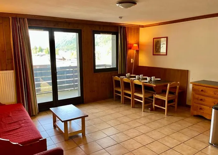 Apartment Of 55 M With Balcony View Mont Blanc