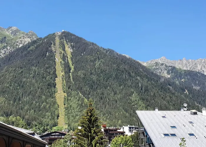 Nice 32M With Balcony View On The Mountain