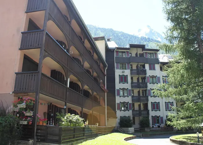 Apartment Jonquille 3 - A Comfortable Chamonix Haven