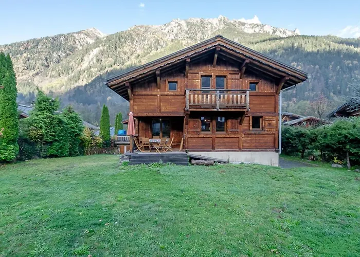 Family Chalet With Terrace And Garden In Chamonix