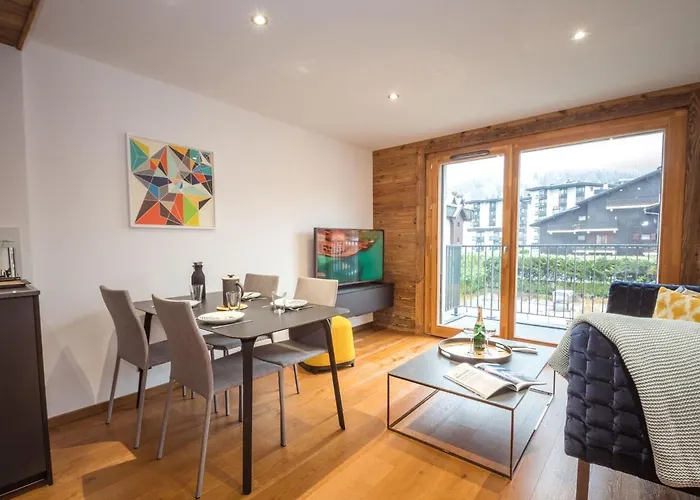 Appartement Neuf Et Equipe Au Centre De Chamonix - Fr-1-343-220