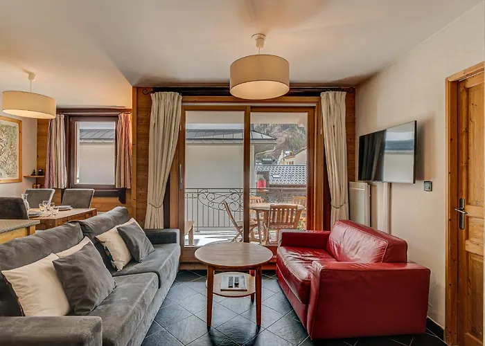 Apartment Le Paradis 2 - Alpes Travel - Central Chamonix