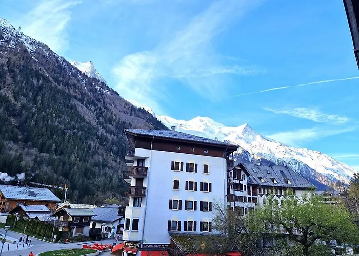 Base Camp Chamonix Vue Mont Blanc Centre Ville