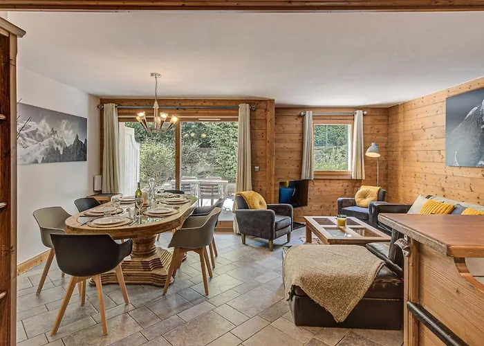 Apartment Villa Vallet 1, Alpes Travel, Chamonix Old Town, Sleeps 6
