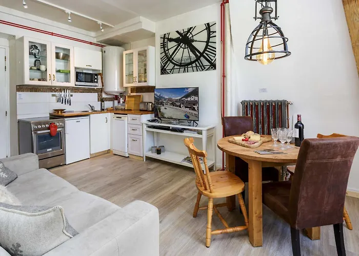 Mont Blanc 212 Apartment - Chamonix All Year