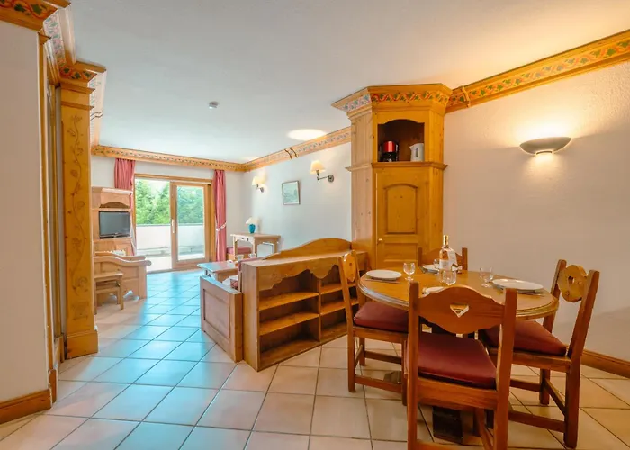 Residence Le Cristal - Mont Blanc 5 - Happy Rentals
