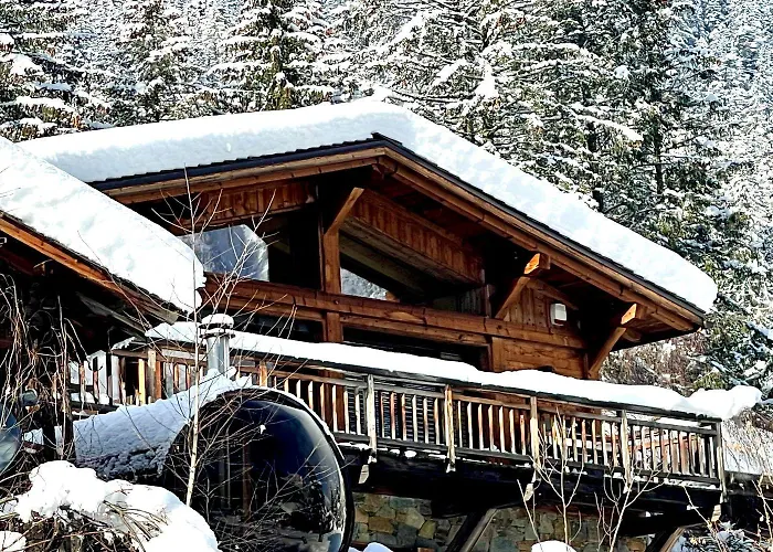 Marmotte Mountain Eco Lodge