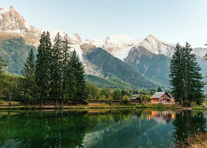 Apartment Aiglons - Central Chamonix Mountain Haven