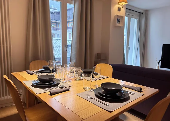 Modern 2-Br In The Heart Of Chamonix