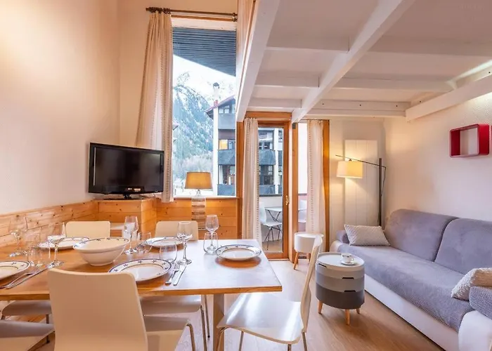 Ancolie - Apartment Free Parking Close To Ski Lift - By Cozee Rentals