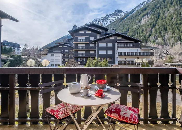 Beautiful 50M With 2 Balconies And Mountain View