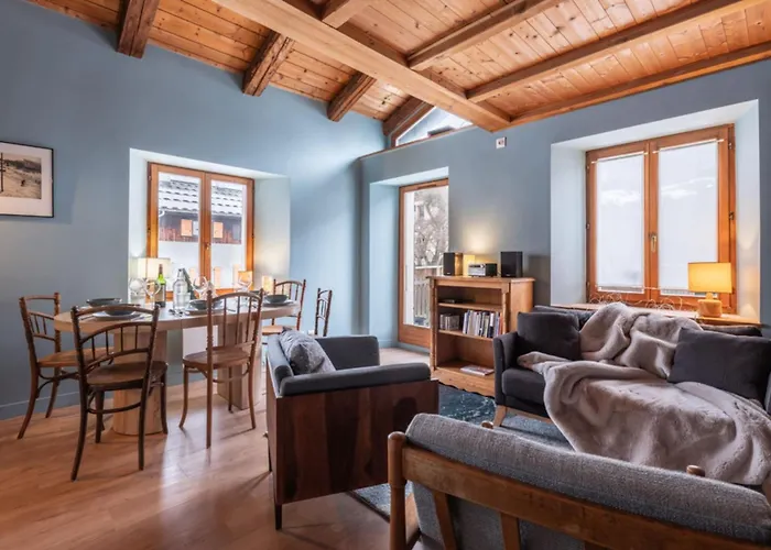 Duplex T3 With Terrace In Chamonix