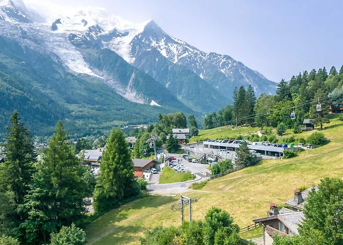 Chalet Skis Aux Pieds Avec 3 Chambres Et Terrasse A Chamonix - Fr-1-343-225