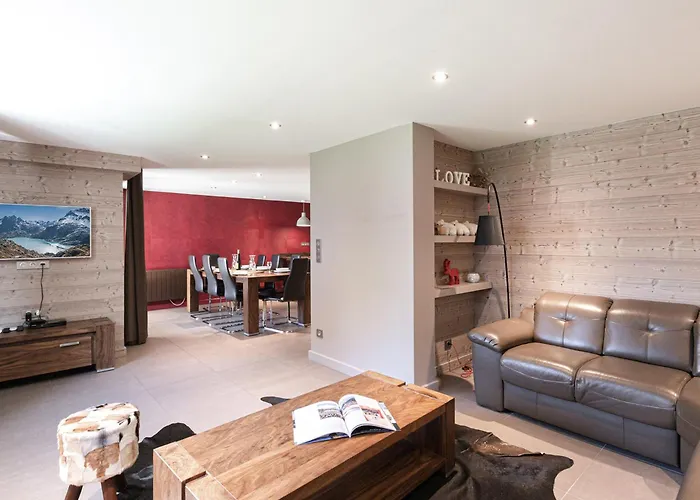 Appartement Chic Avec Sauna Et Parking Au Centre De Chamonix - Fr-1-343-190