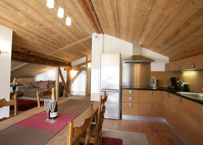 La Grange De L\'Aiguille