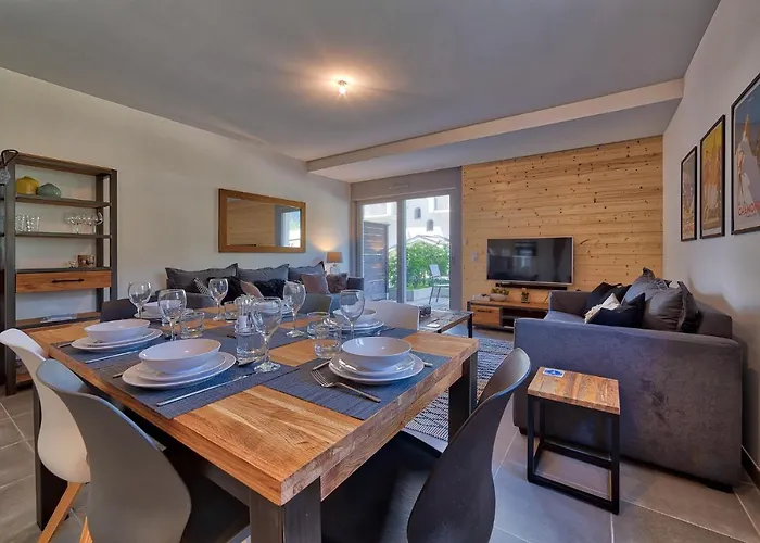 Base Camp: Residence Ferme De Montenvers