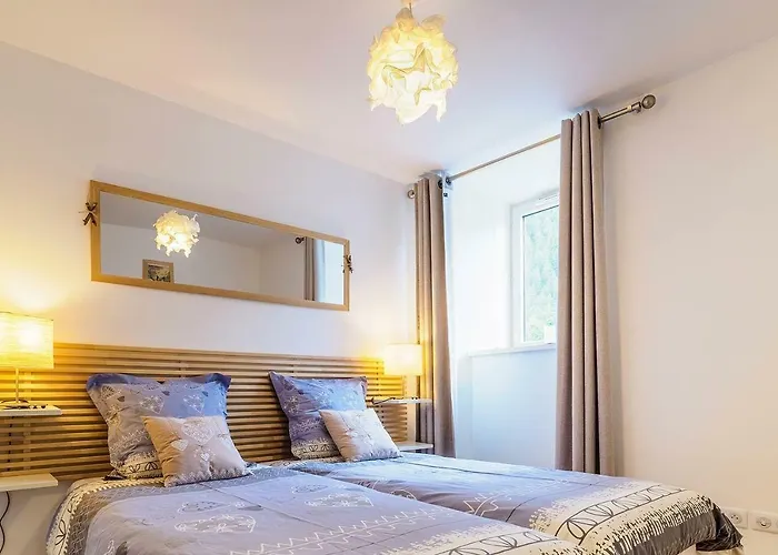 APARTMENT CLOS DES ROCHES - Chamonix Les Praz - Sleeps 4