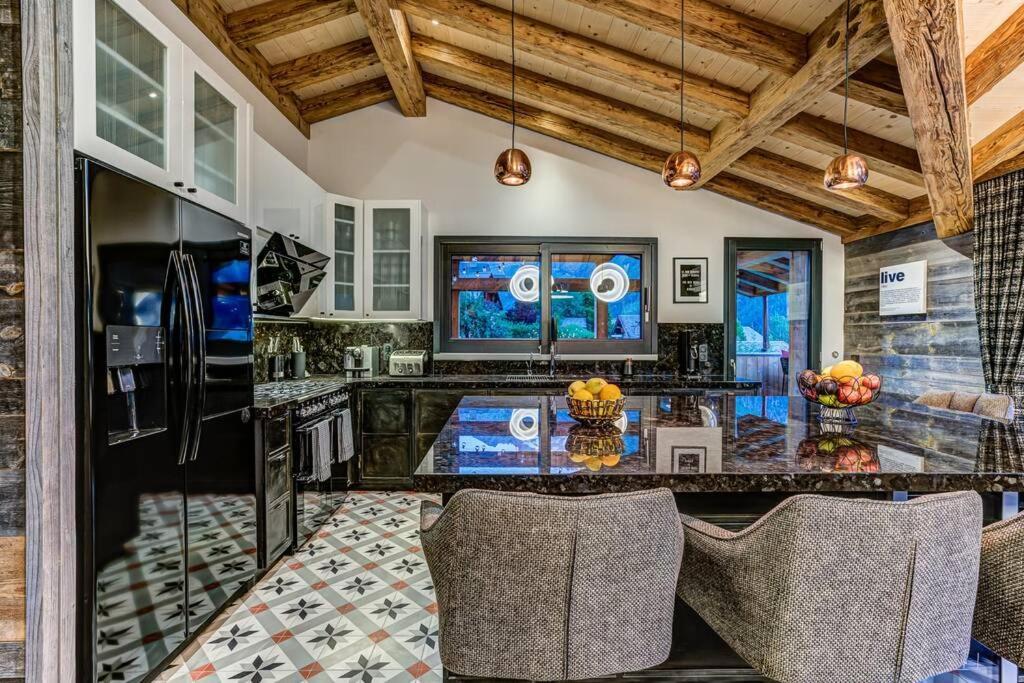 Chalet Rock And Roll Chalet *