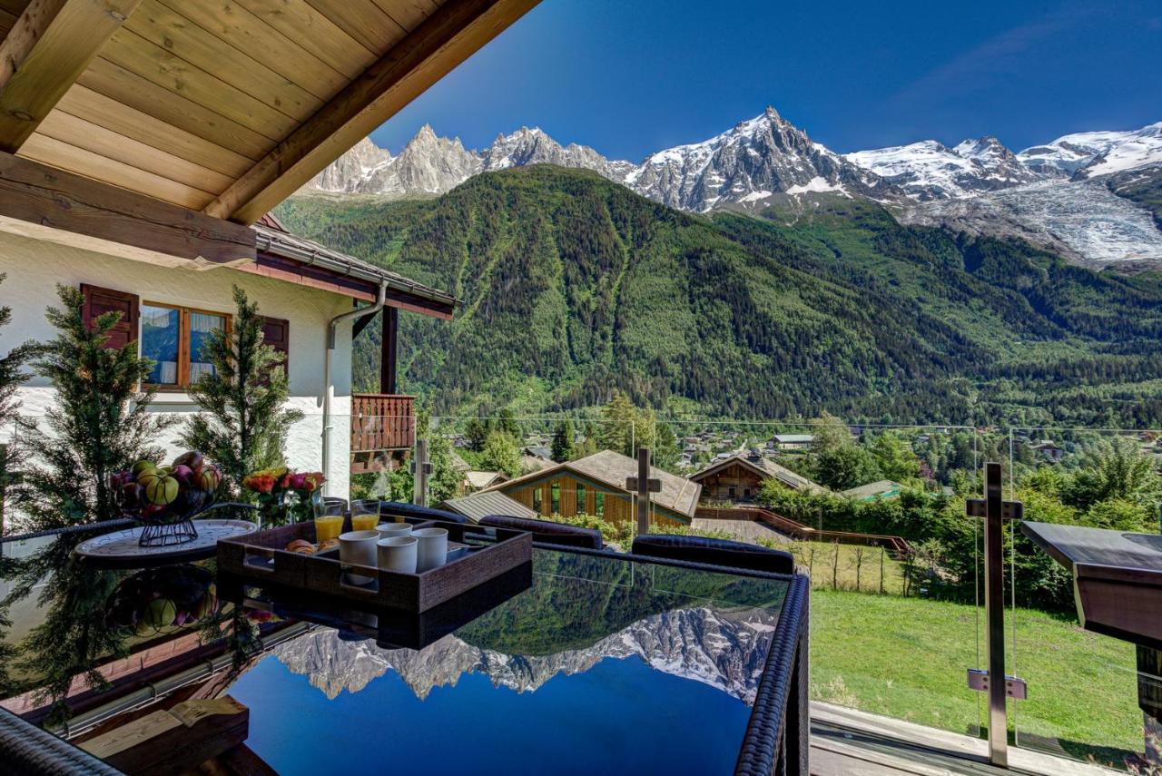 Peace And Love Chalet