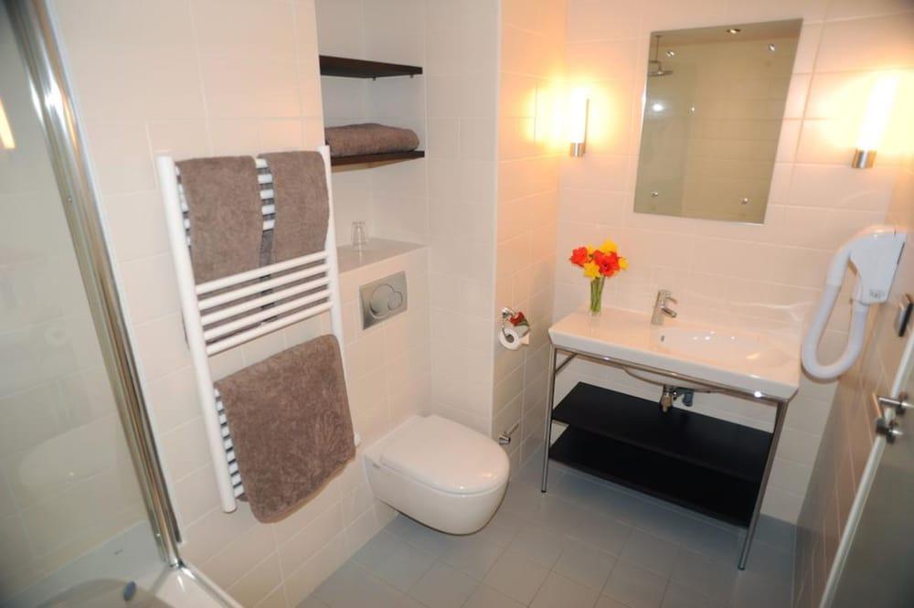 Les Lanchers Hotel