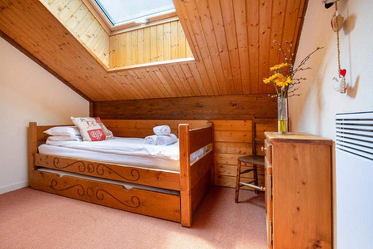 Apartment Chalet Residence Chantey Mourry 5 *