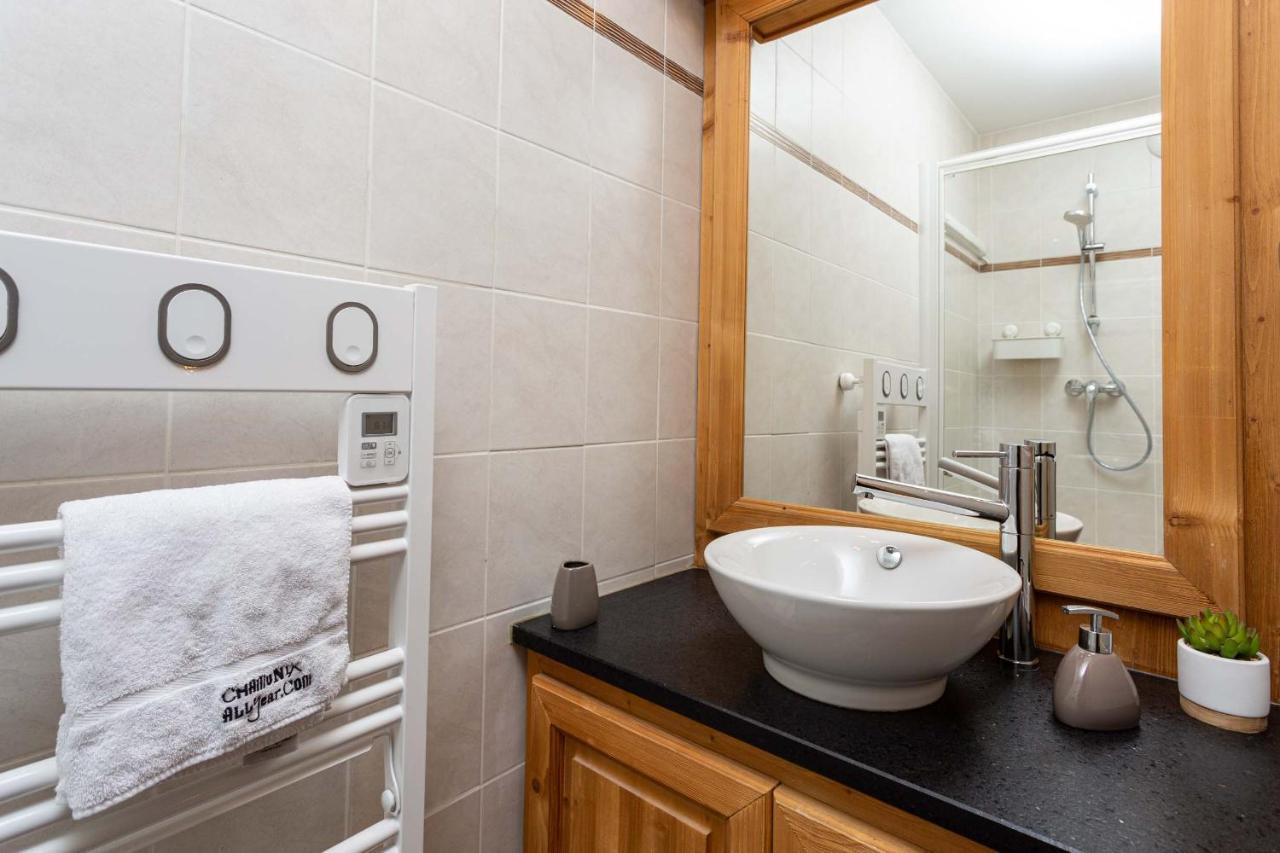 Apartment Le Paradis 25 - Year *