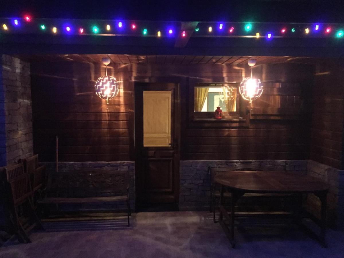 Champraz - Free Parking Chalet