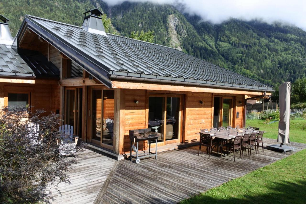 Grand Le Trappeur - *
