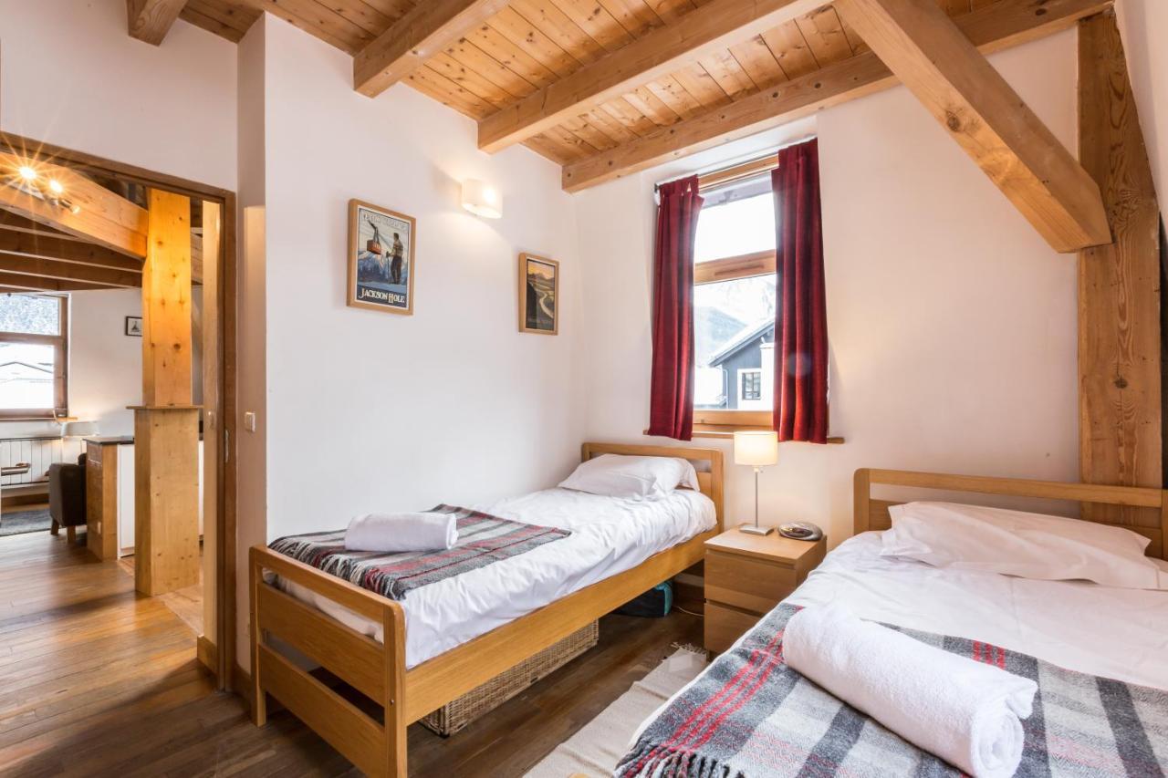 2 - Charming 2 Bedroom Haven In Apartment