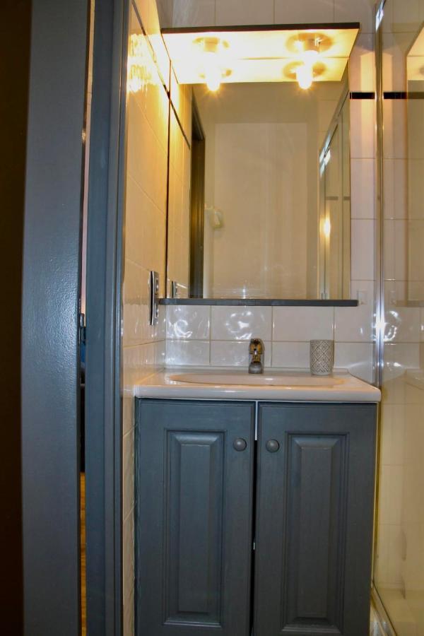 Modern Proche Centre Apartment *