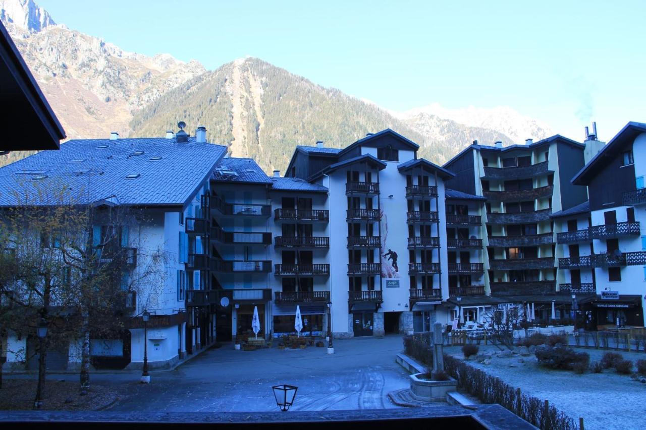 Modern Proche Centre *