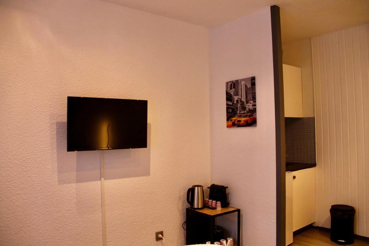 Modern Proche Centre Apartment *