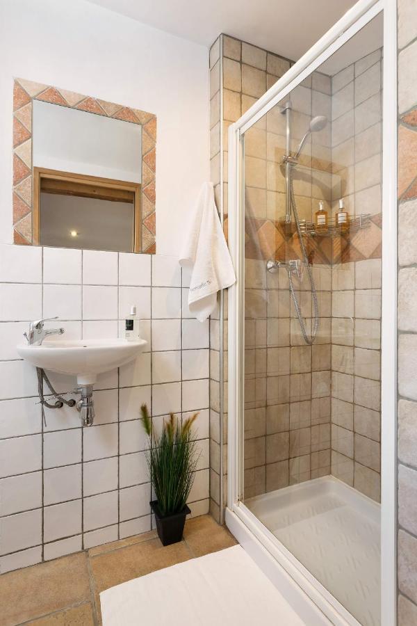 Summit Apartment *
