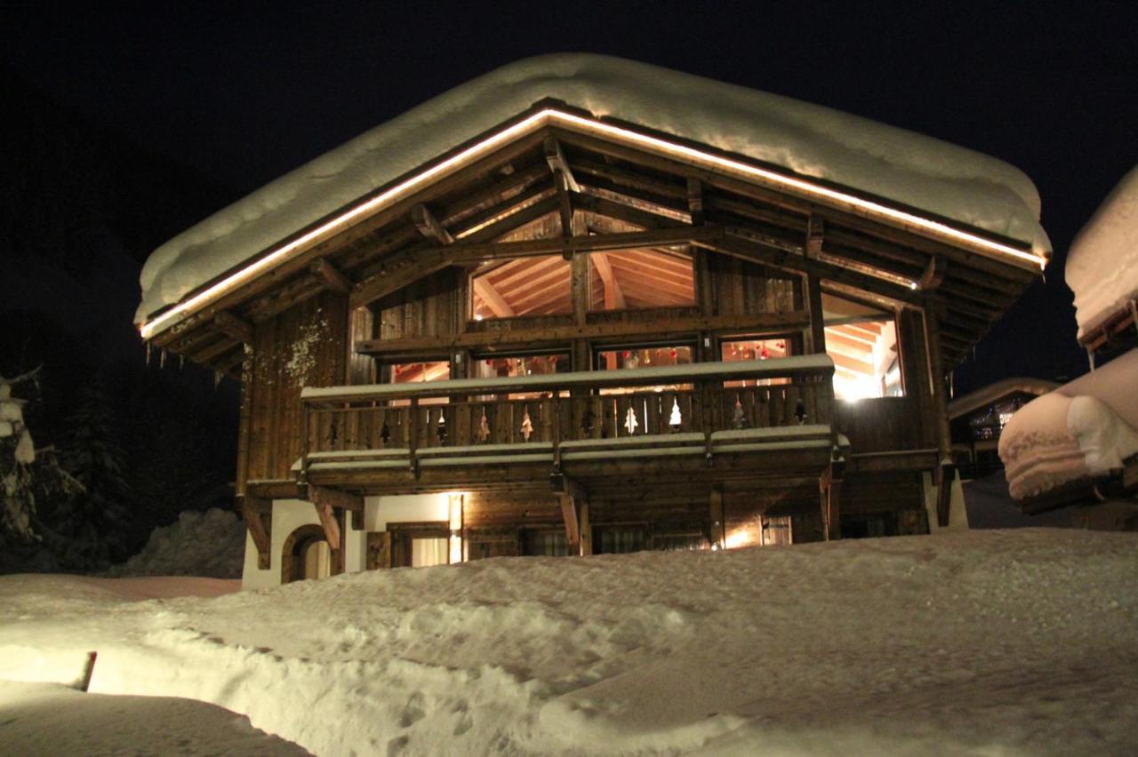 1155 - Montroc - *