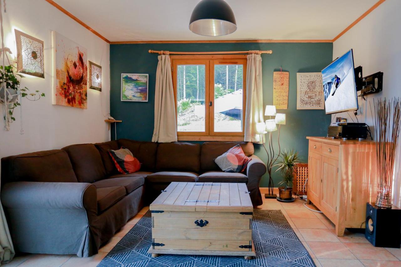 Large Chalet, Sleeps 12, 200m2, 5 Bedroom, 4 Bathroom, Garden, Jacuzzi, Sauna Chalet Chamonix