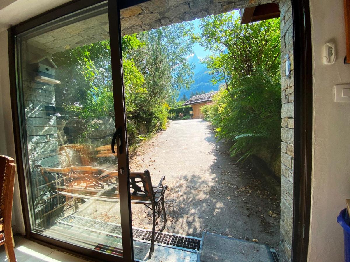 Champraz - Free Parking Apartment