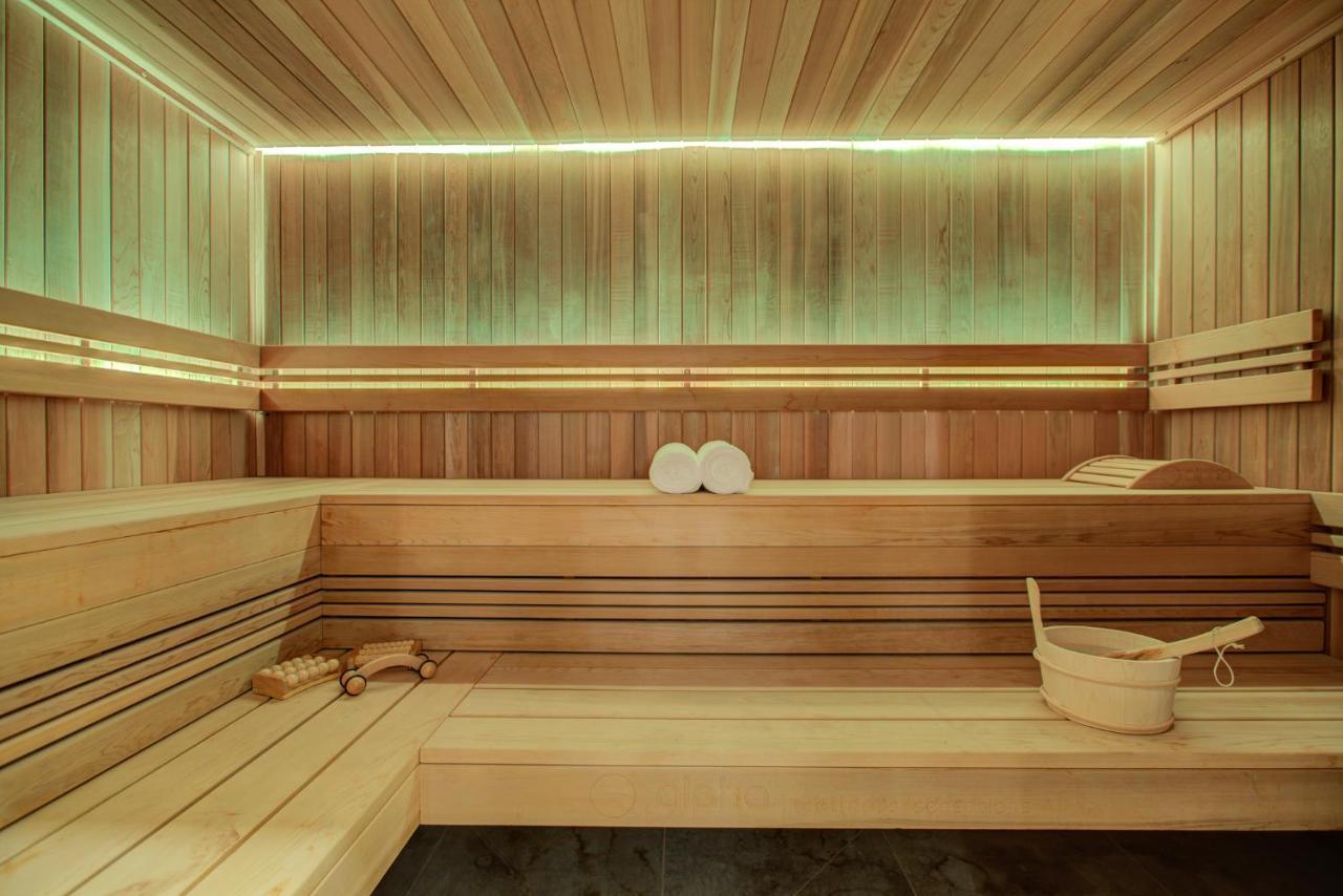 Luxe 5*,spa & Fitness, La Cordee 214 *