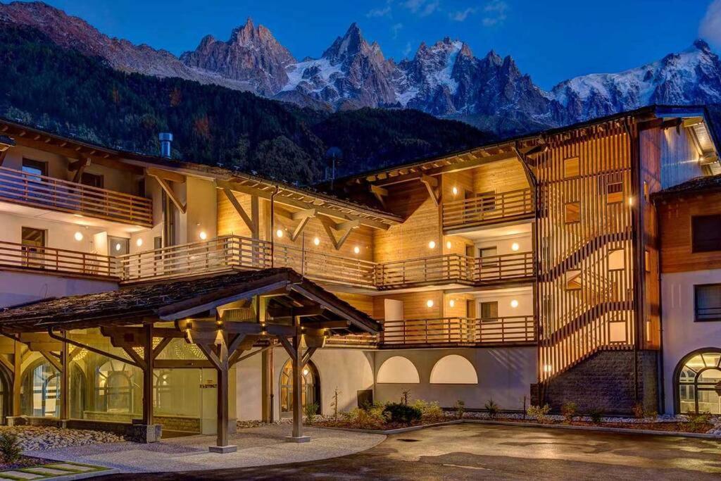 Chic Appart 6 Pers Dans Résidence Luxueuse La Cordee Wellness Gym Piscine Ouvert Et Télétravail Appartement Chamonix