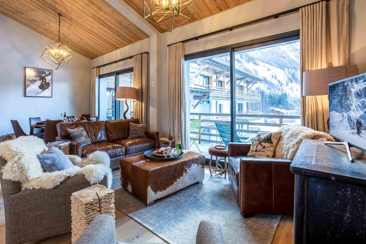 La Cordee 124 - Year * Chamonix