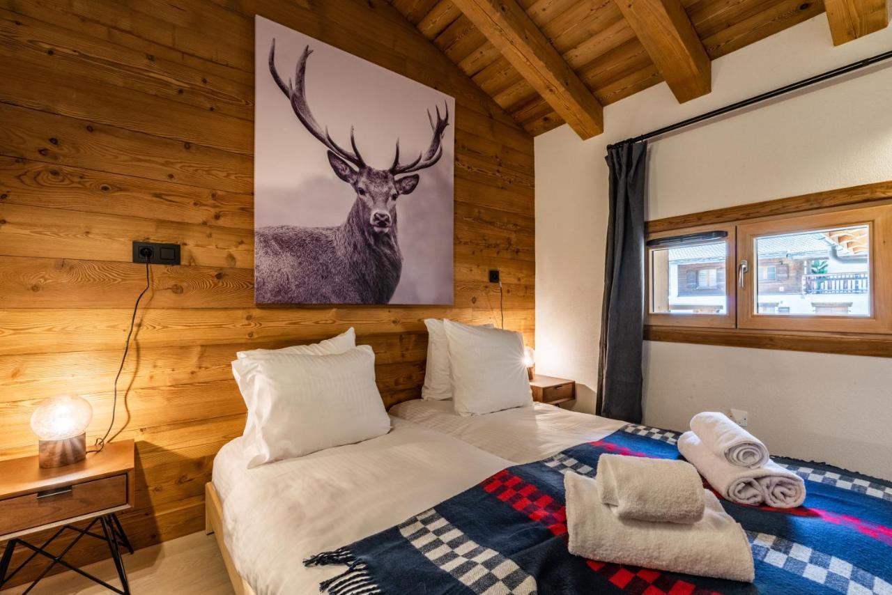 Sapelli Argentiere - By Emerald Chamonix