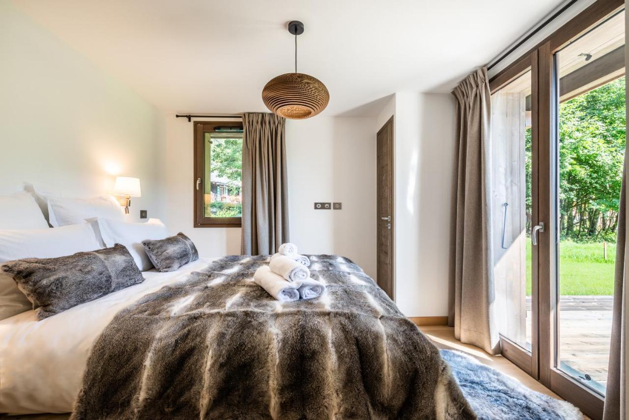 Jatoba - By Emerald Chalet *