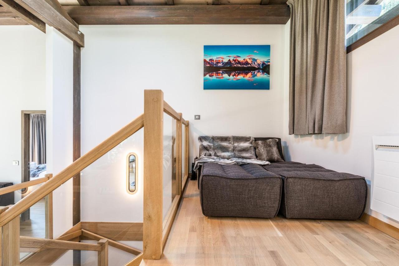 Jatoba - By Emerald Chalet *