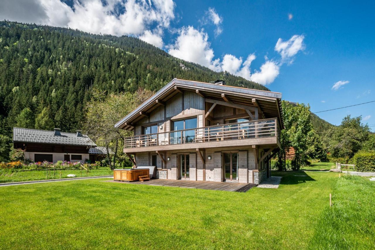 Jatoba - By Emerald Chalet