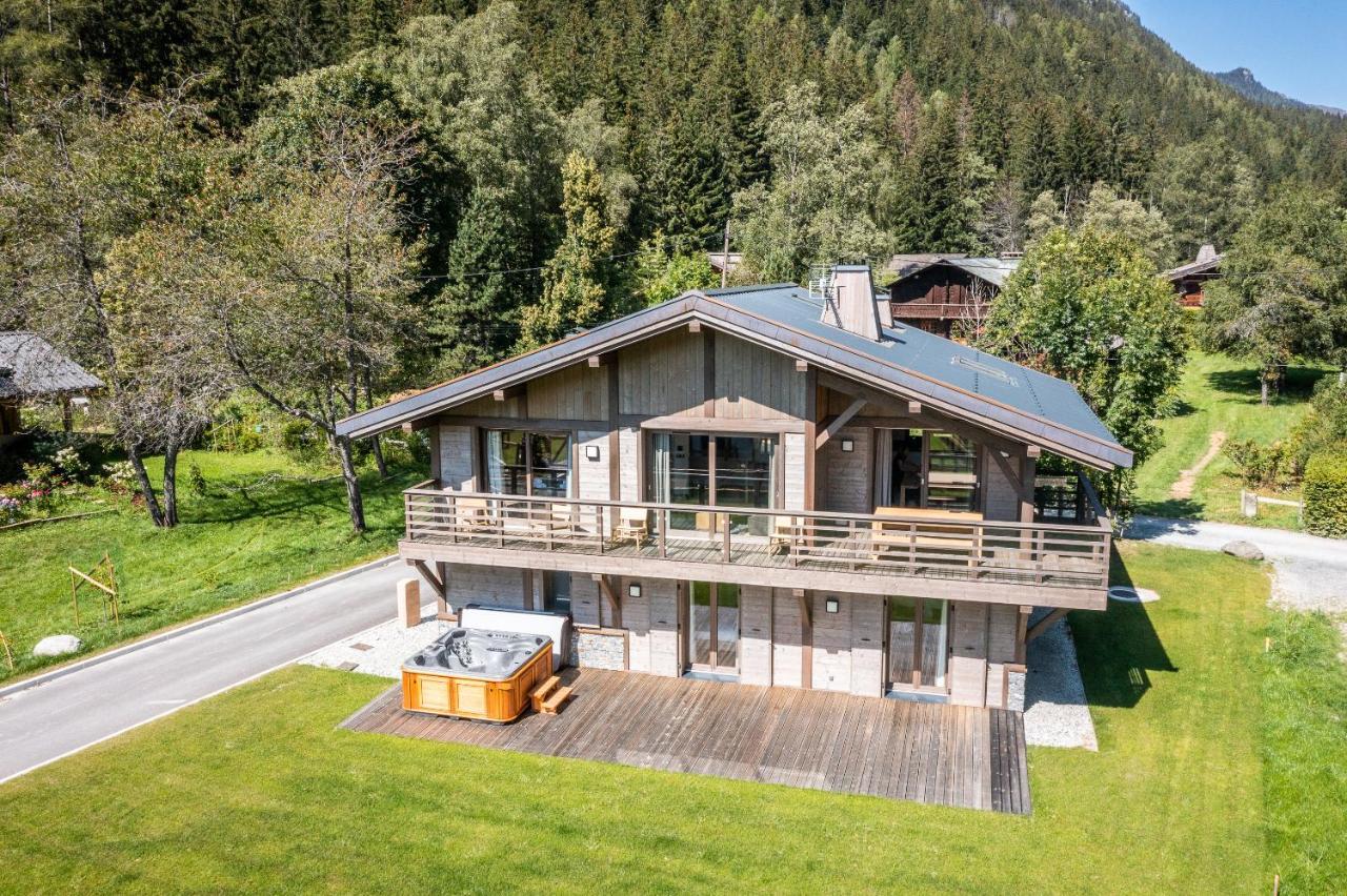 Jatoba - By Emerald Chalet *
