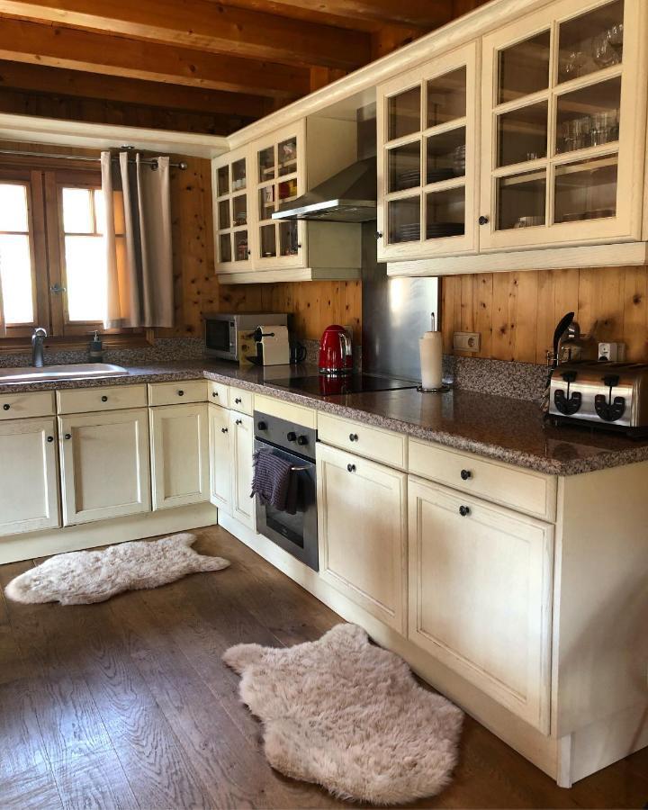 Chalet Alpine Retreat With Mont Blanc Panorama, Location, Private Parking