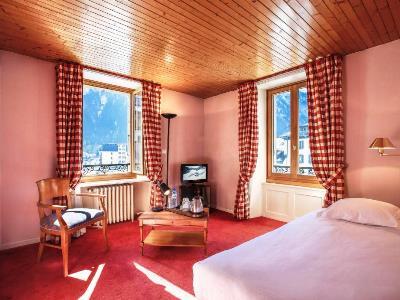 Hotel La Croix Blanche 2*