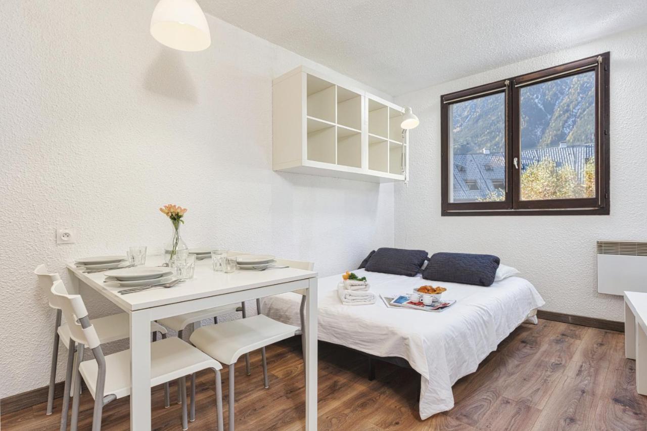 Sud - Batiment F 308 *